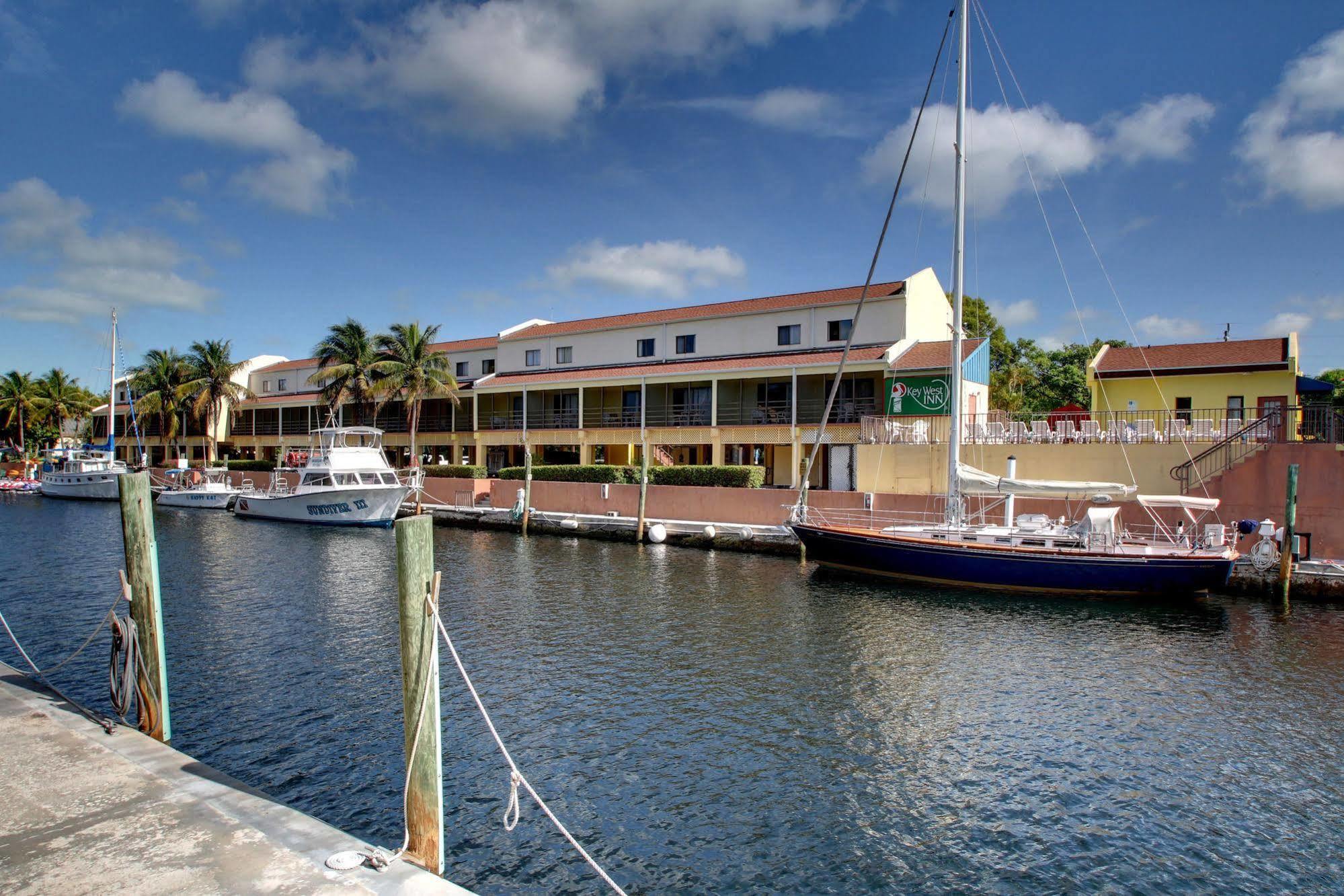 Waterside Suites And Marina Key Largo Exterior foto